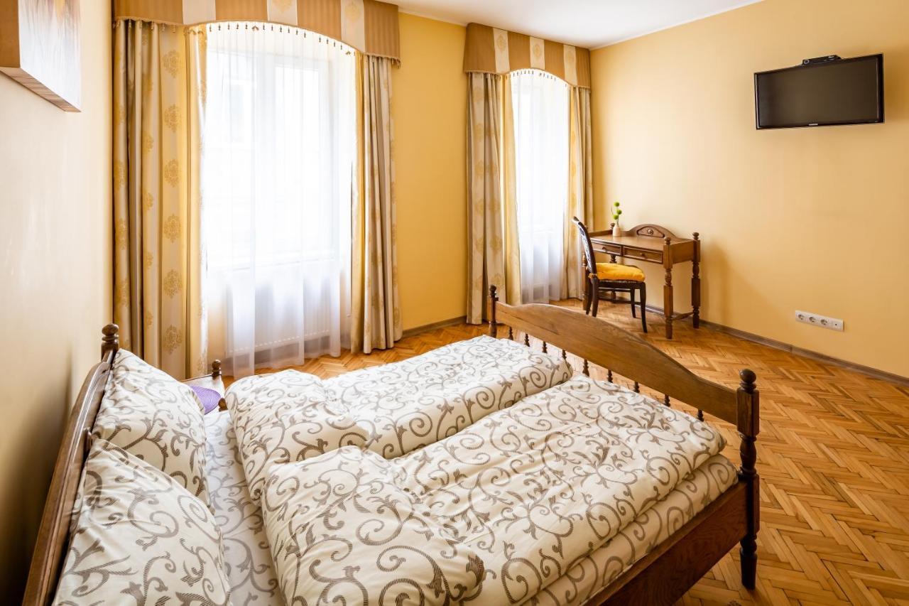Apartment On Yana Zhizhky إلفيف المظهر الخارجي الصورة