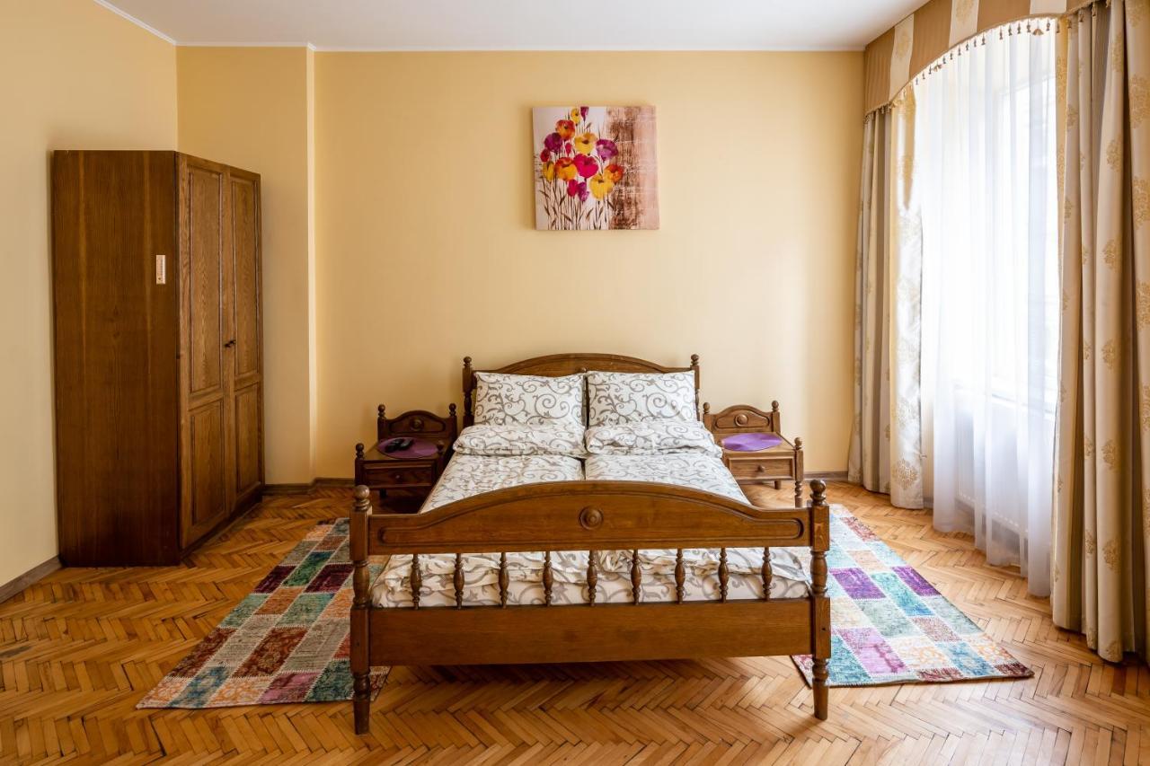 Apartment On Yana Zhizhky إلفيف المظهر الخارجي الصورة
