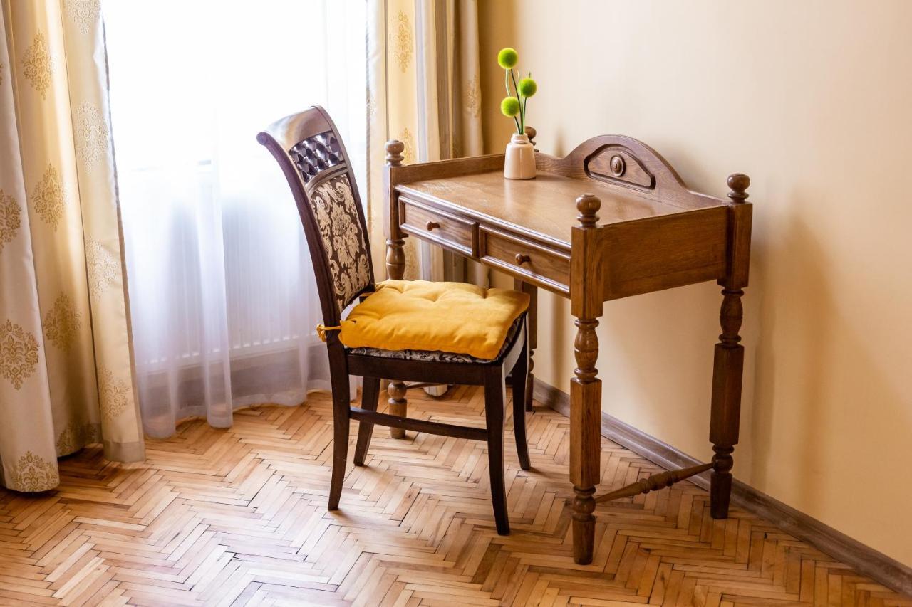 Apartment On Yana Zhizhky إلفيف المظهر الخارجي الصورة