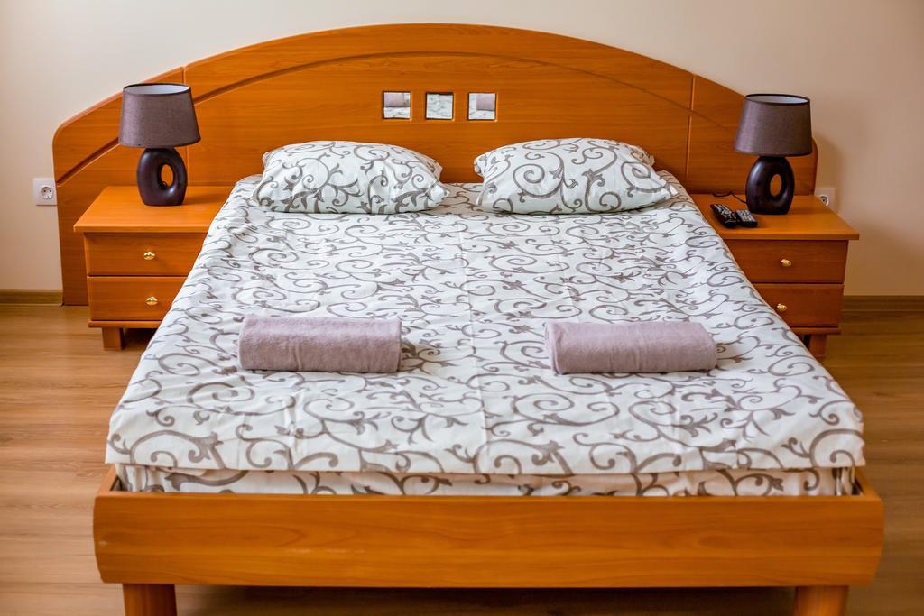Apartment On Yana Zhizhky إلفيف المظهر الخارجي الصورة
