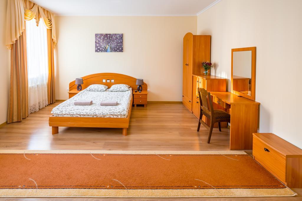 Apartment On Yana Zhizhky إلفيف المظهر الخارجي الصورة