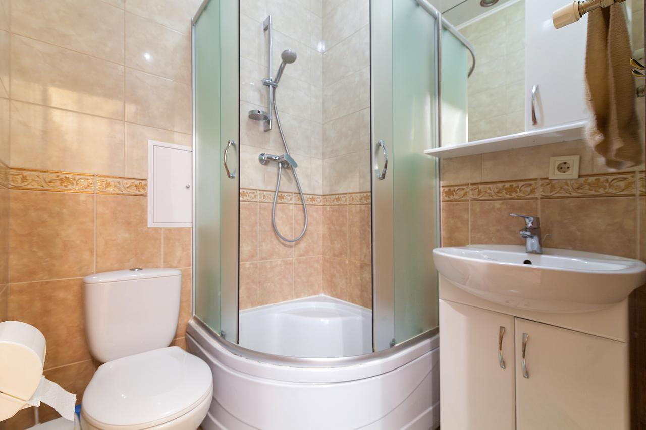 Apartment On Yana Zhizhky إلفيف المظهر الخارجي الصورة